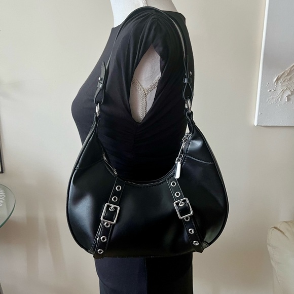 8 Other Reasons Black Double Buckle Vegan Leather Shoulder Bag NWT - Picture 9 of 13